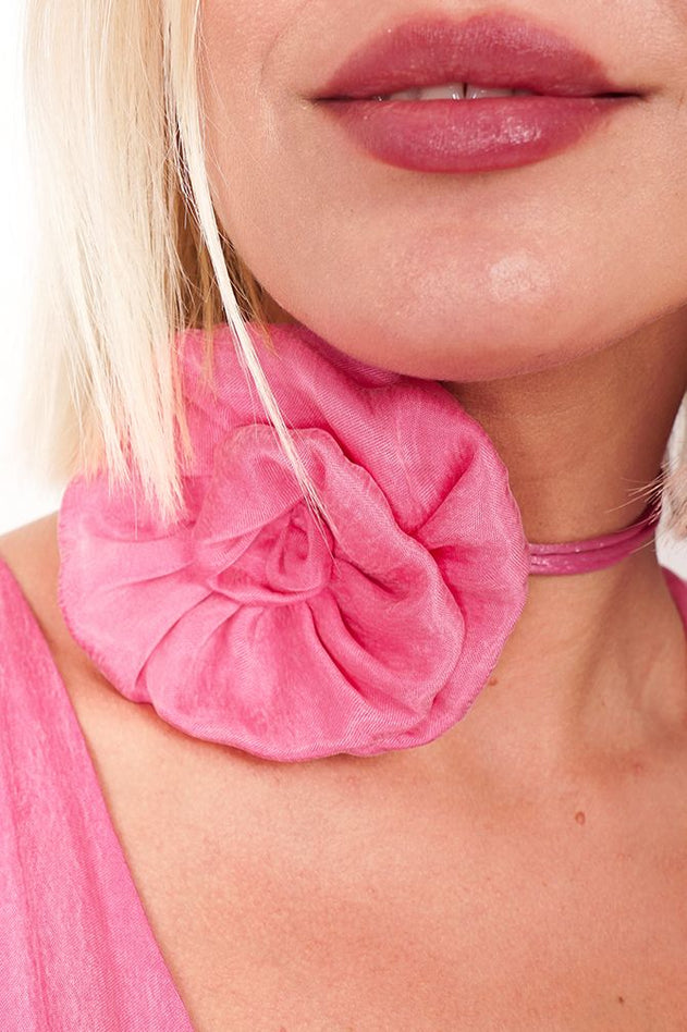 Decorative Lyocell Rose Choker Pink