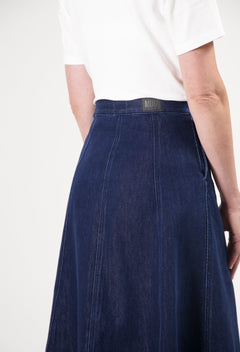 women-sustainable-jeans-mae-panel-skirt-stone-indigo-detail-summer.jpg?v=1758637837