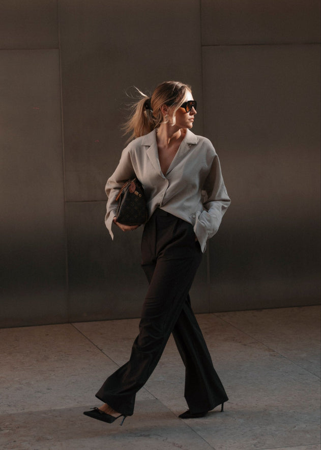 Lea Flowy Blouse With Collar