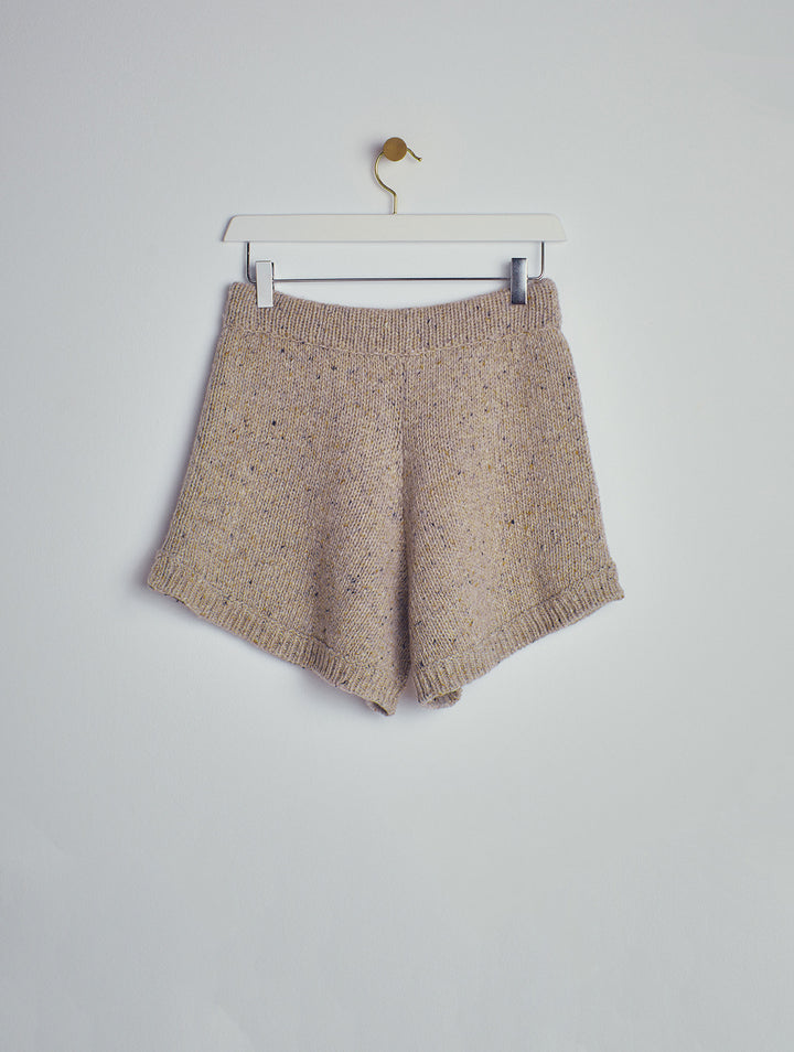 Leap Concept - Renata Knitted High-waisted Shorts Light Brown
