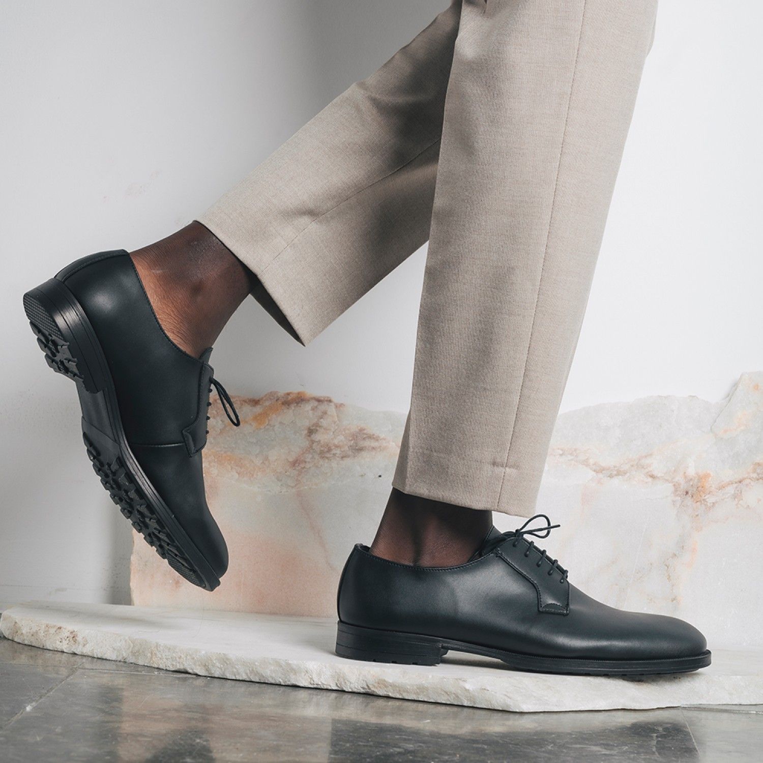 Mikel Plain Vegan Bluchers Black