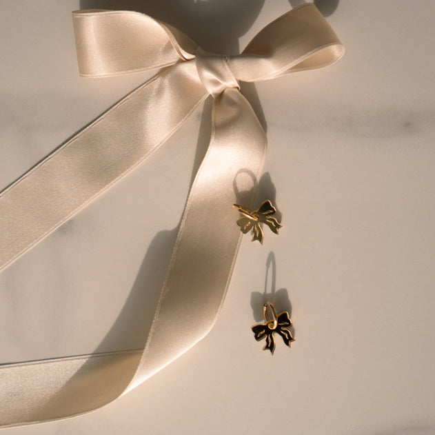 Take A Bow Earrings Gold
