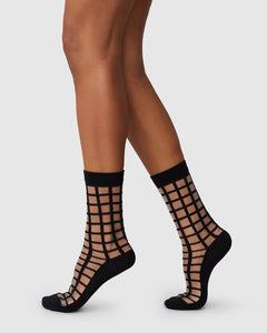 Alicia Grid Socks