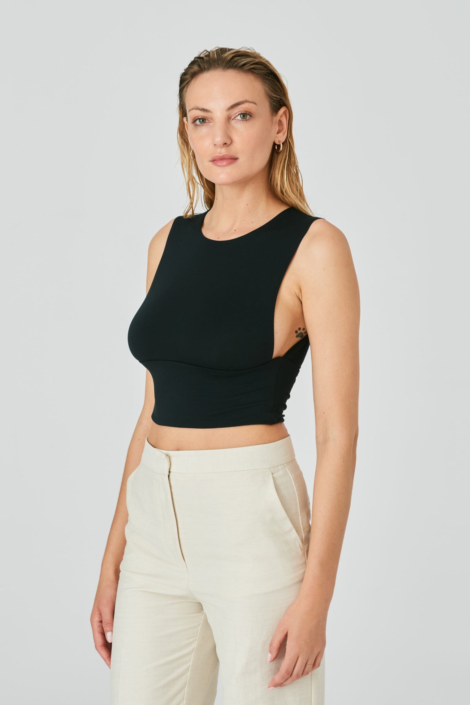 Side Cut-Out Top Black