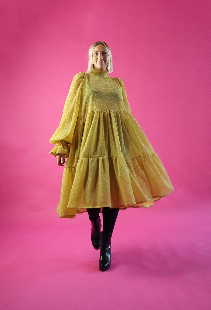 Dishy Dress With Bow Collar Glitter Yellow Gold