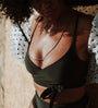 Anekdot - Black Lin + Bow-back, image no.6