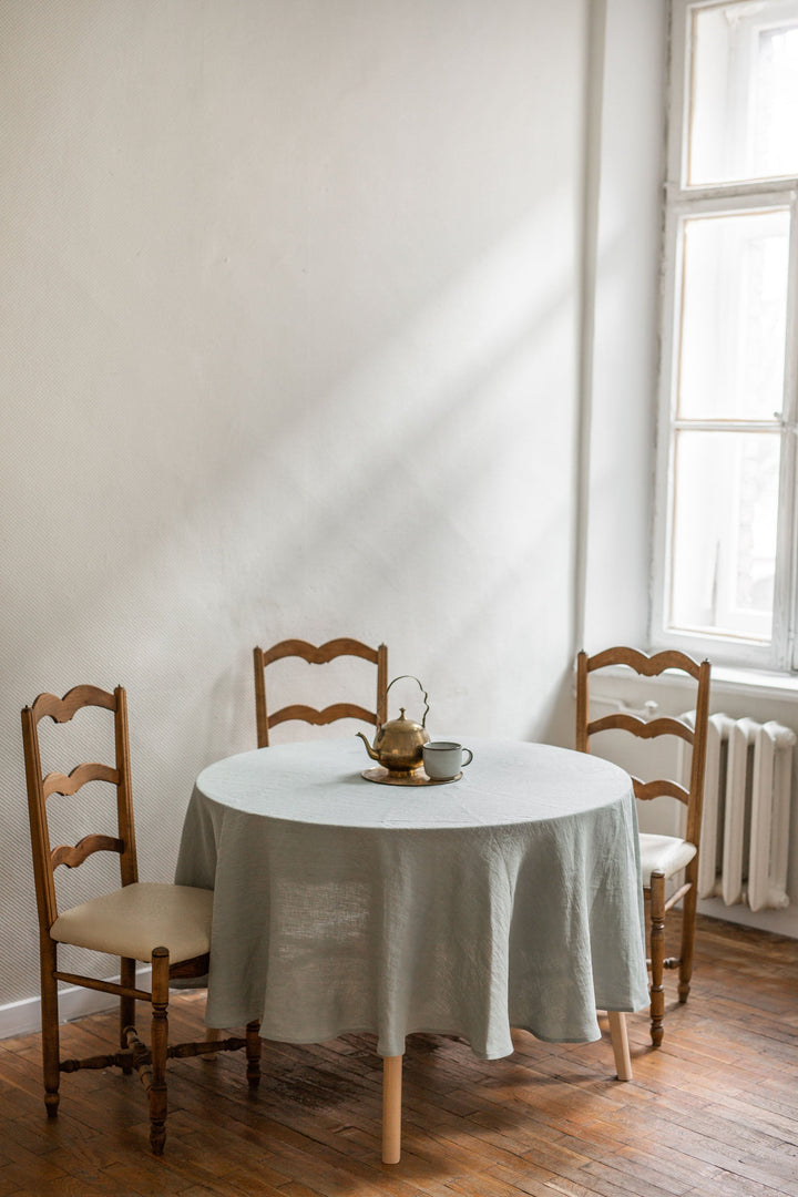 AmourLinen - Round Linen Tablecloth