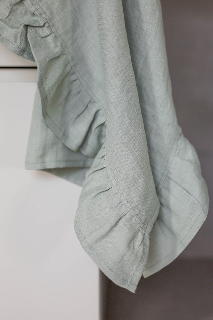 AmourLinen - Ruffled Linen Tea Towel