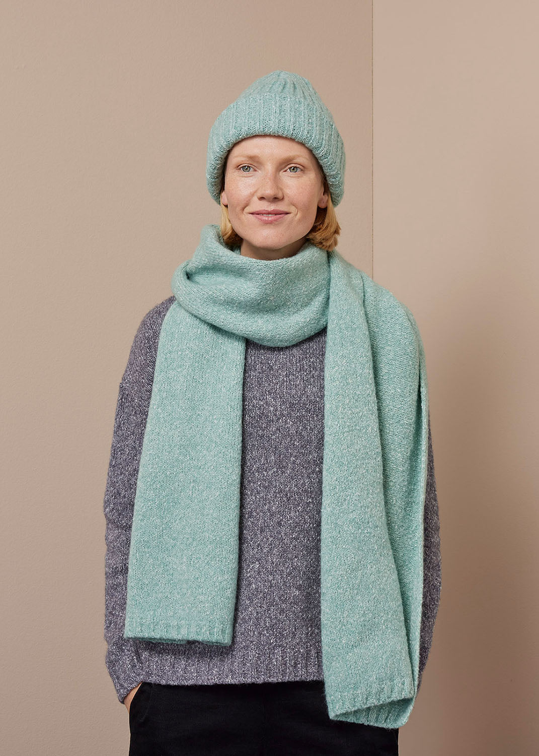 Giant Scarf Fluffy Knit Jade