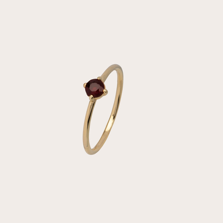 Ana Dyla - Fleur Garnet Ring