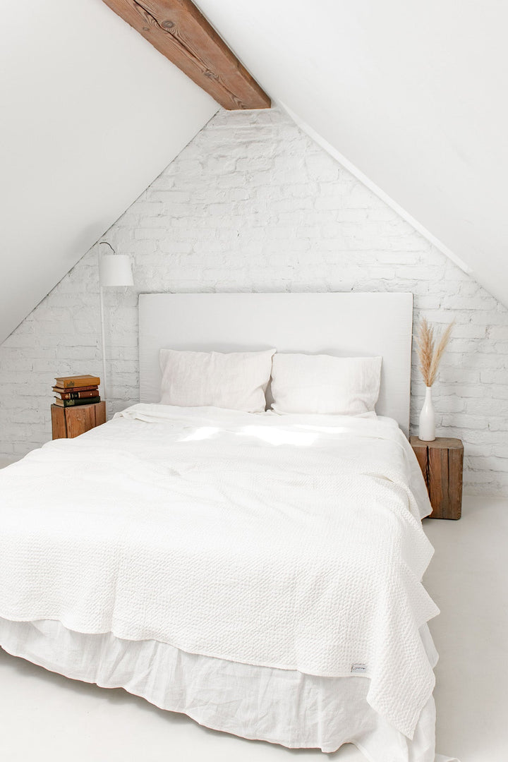 AmourLinen - Linen Waffle Bed Throw White