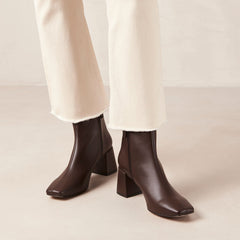 Watercolor Umber Boots Brown
