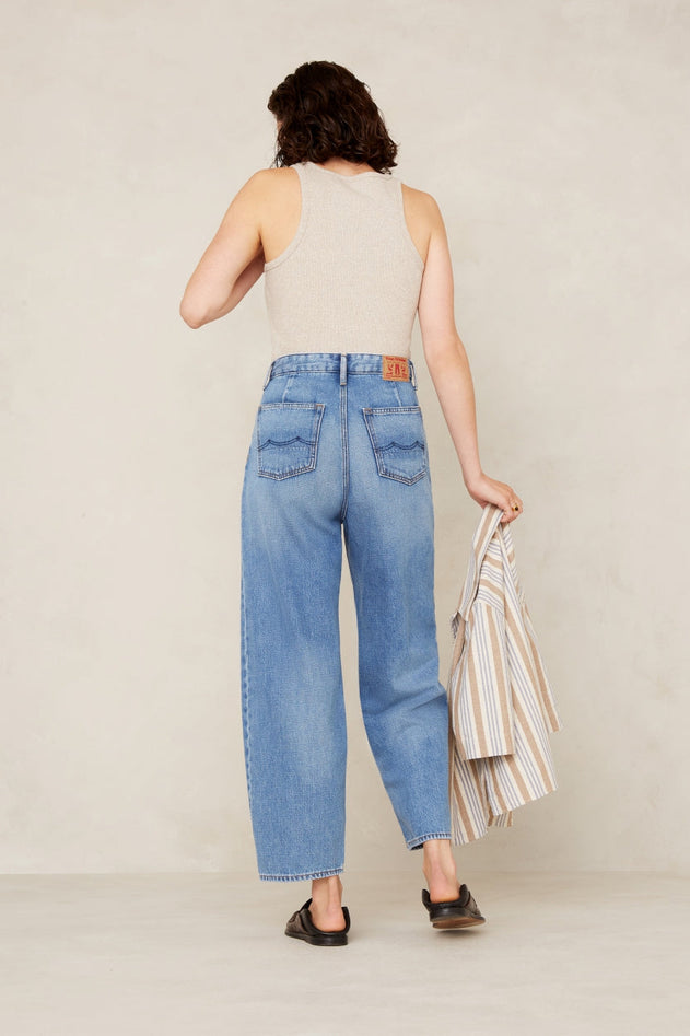 Leila Cropped Jeans Clean Mid Vintage