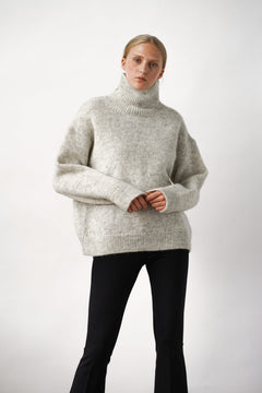 Oma Knitted Turtleneck Sand Melange