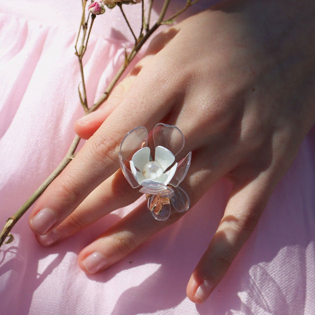 Elegant Jasmine Flowers Fairy Ring