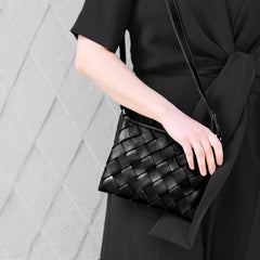 Toarie Woven Clutch Small Black