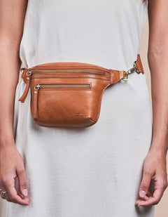 Beck's Bum Bag Cognac Checkered Stromboli Leather