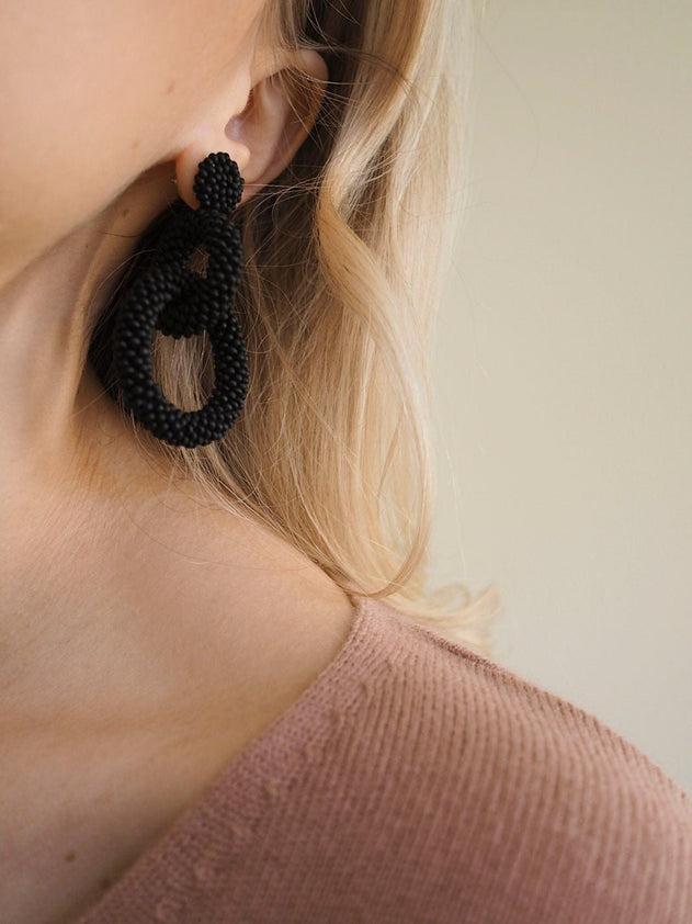 Gia Earrings Black