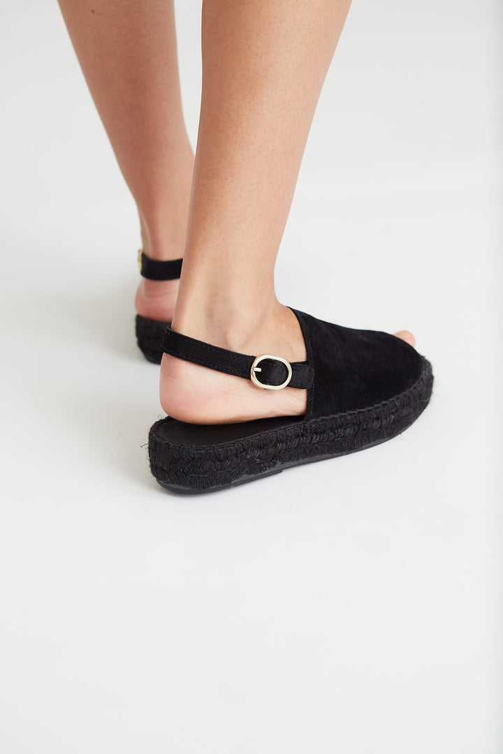 JUTELAUNE - Total Black Strap Sandal