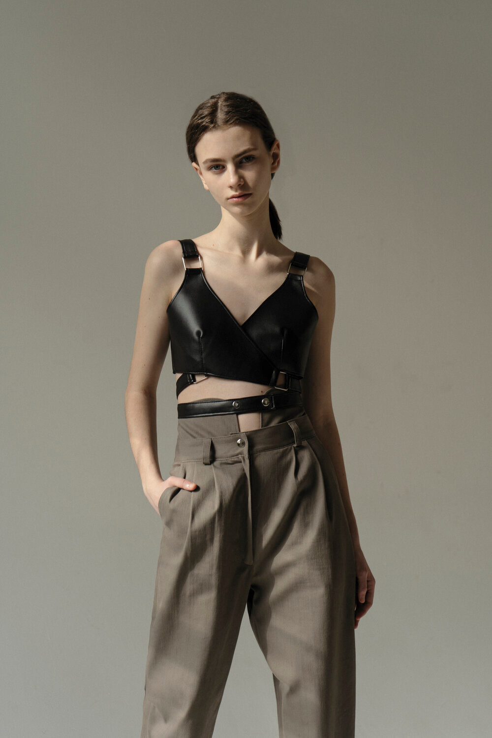 Extra High-Waisted Cuff Pants Grey