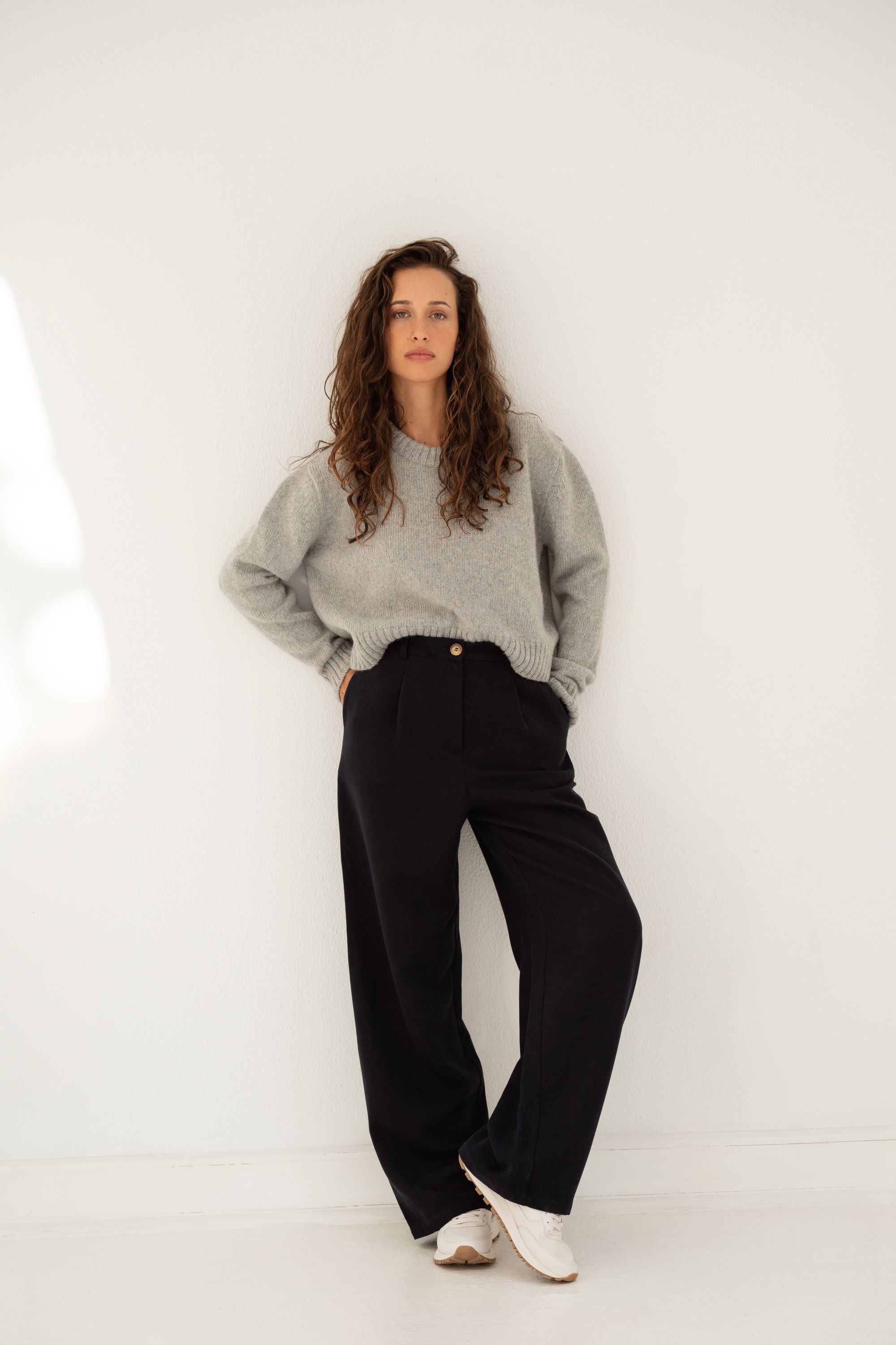 Mara Tencel Trousers Dark Navy – IVALO.COM