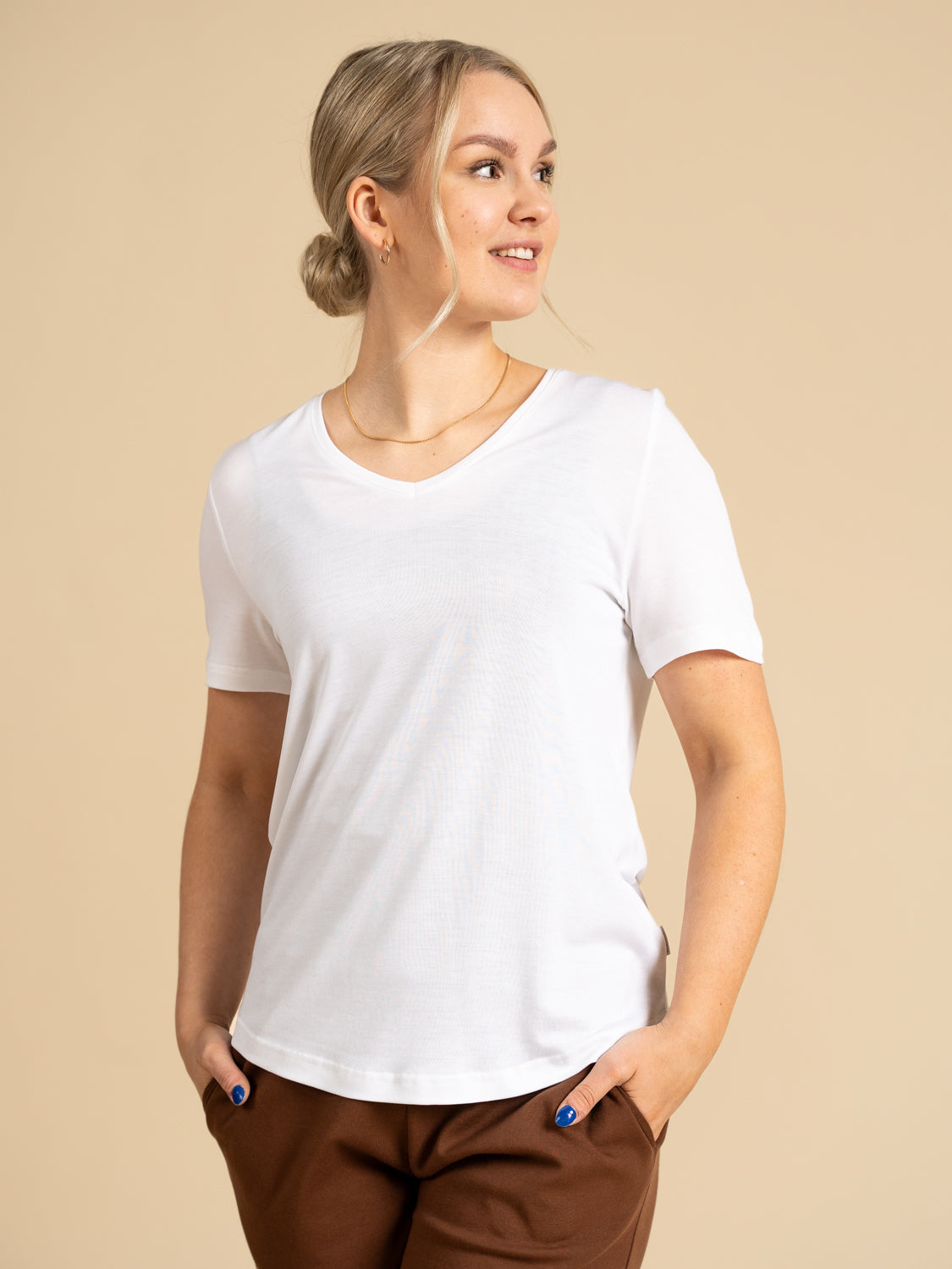 Aava T-Shirt White – IVALO.COM