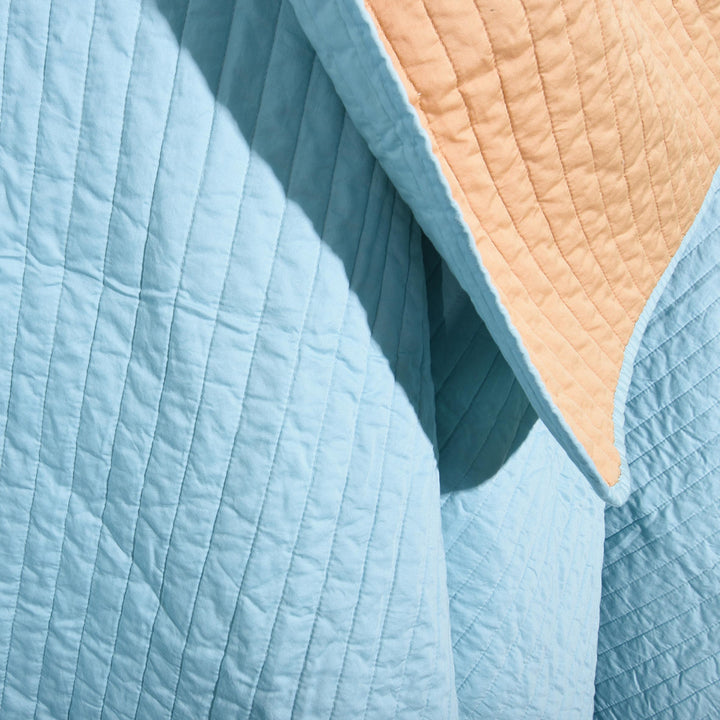 Homehagen - Bedspread Pale Blue & Khaki