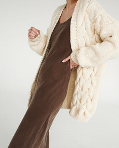 Twisted Erik Wool Cardigan Oat Milk