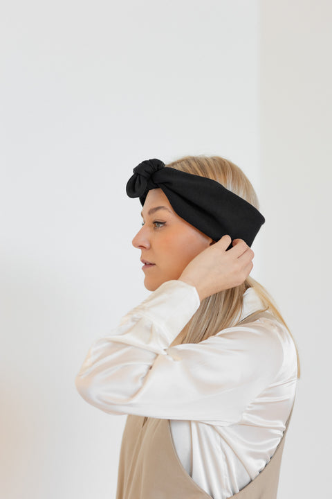 Solmu Scarf Black